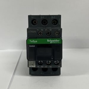 423820